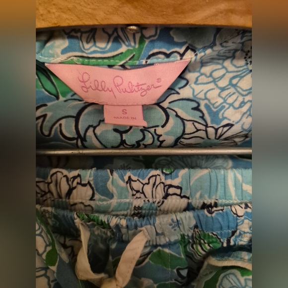 Lily pulitzer blue floral 2 pice pajama set size small - Picture 5 of 9